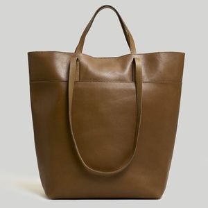 New MADEWELL The Essential Tote in Leather Burnt Olive
